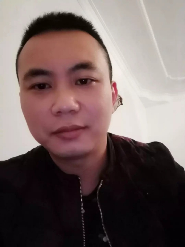 喜闻香气的第一张照片--黄冈相亲服务中心