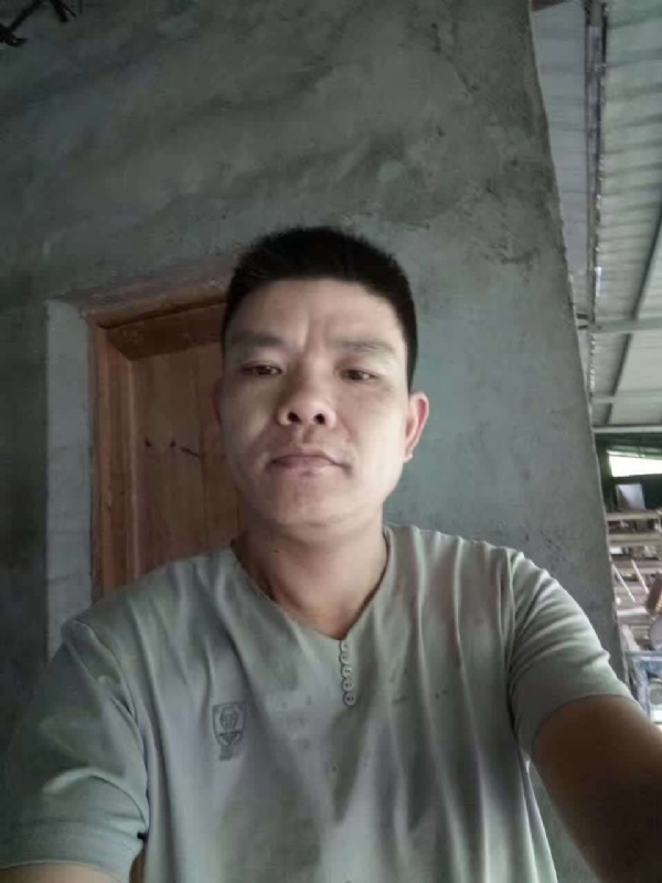 寻找幸福的第一张照片--黄冈相亲服务中心