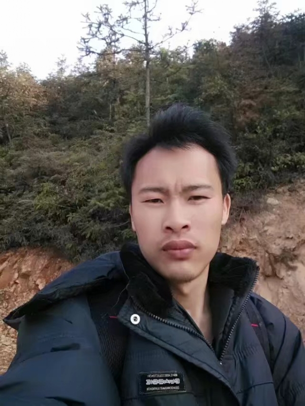 高富帅的第一张照片--黄冈相亲服务中心