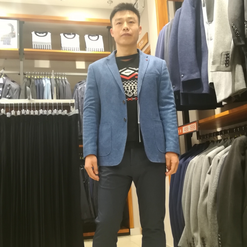 一只蚂蚁的第一张照片--黄冈相亲服务中心