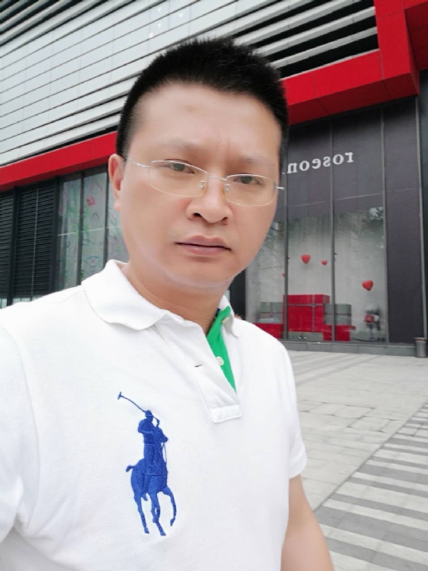 硬汉的第一张照片--黄冈相亲服务中心