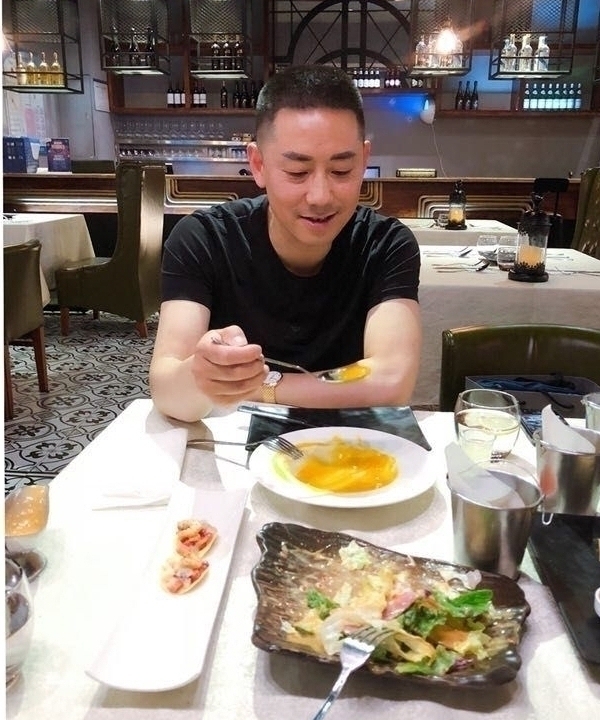 空空如也的第一张照片--黄冈相亲服务中心