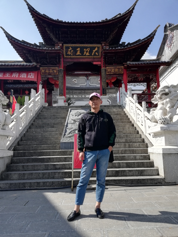 旧事离人的第一张照片--黄冈相亲服务中心