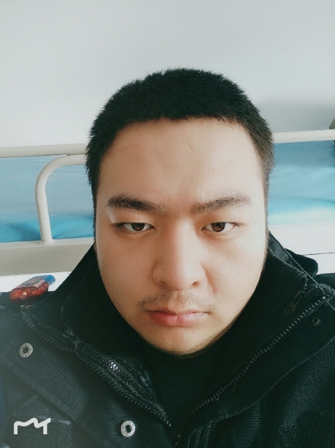 负重前行的第一张照片--黄冈相亲服务中心