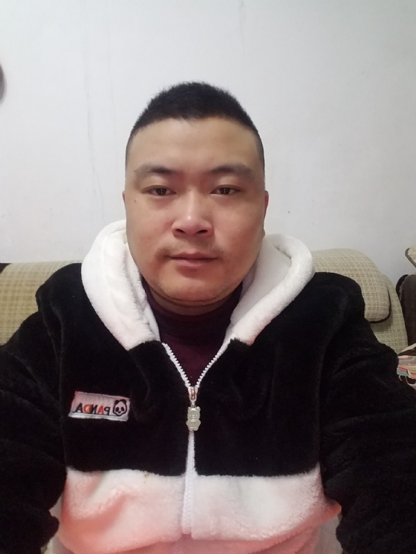 风的第一张照片--黄冈相亲服务中心