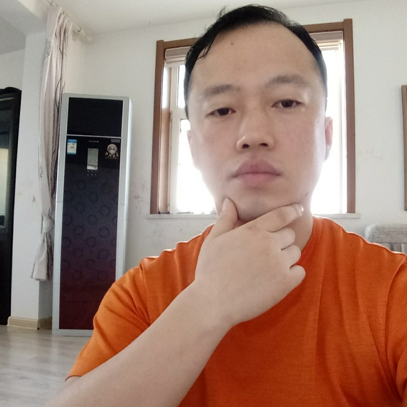 爱热闹的人的第一张照片--黄冈相亲服务中心