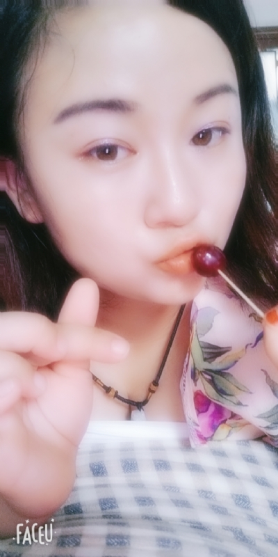 霸气璐妞的第一张照片--黄冈相亲服务中心