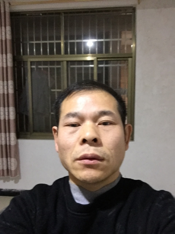徐徐清风的第一张照片--黄冈相亲服务中心