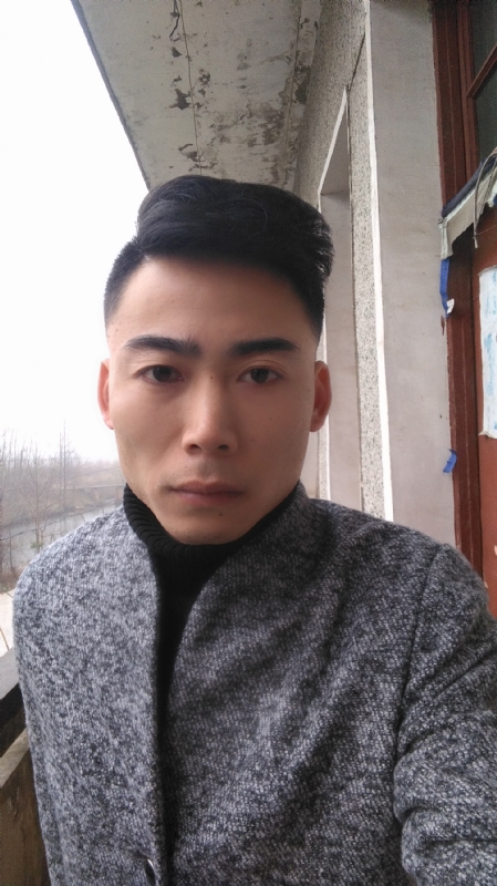 谁伴我闯荡的第一张照片--黄冈相亲服务中心