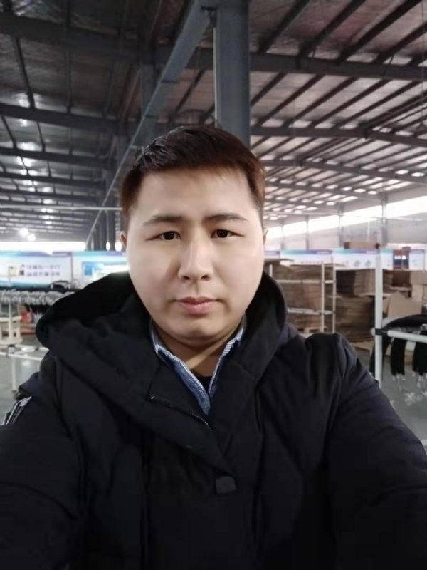 刀锋的第一张照片--黄冈相亲服务中心