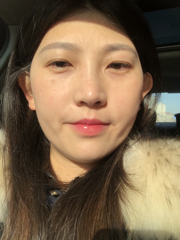 轻闭双眼的第一张照片--黄冈相亲服务中心