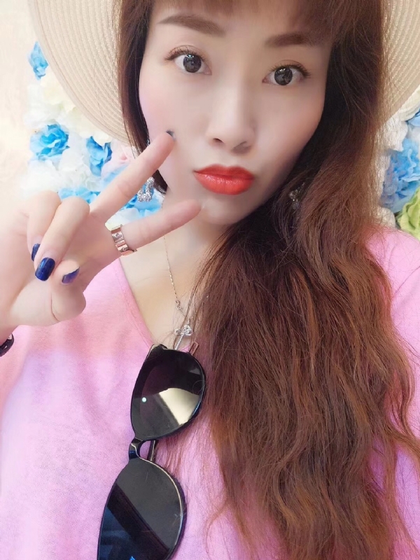 晴子的第一张照片--黄冈相亲服务中心