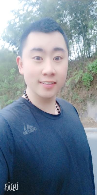 帅小伙的第一张照片--黄冈相亲服务中心