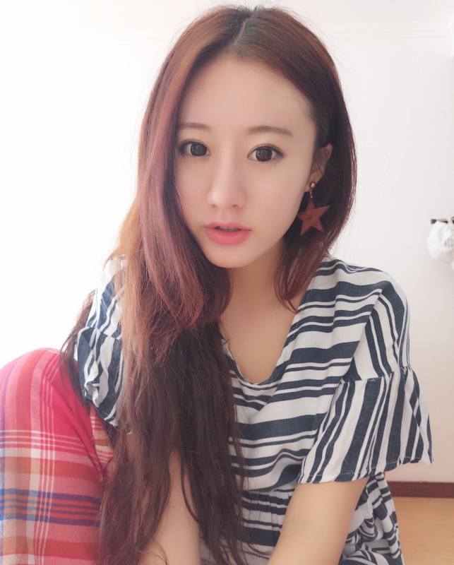 没有故事的女同学的第二张照片--黄冈相亲服务中心