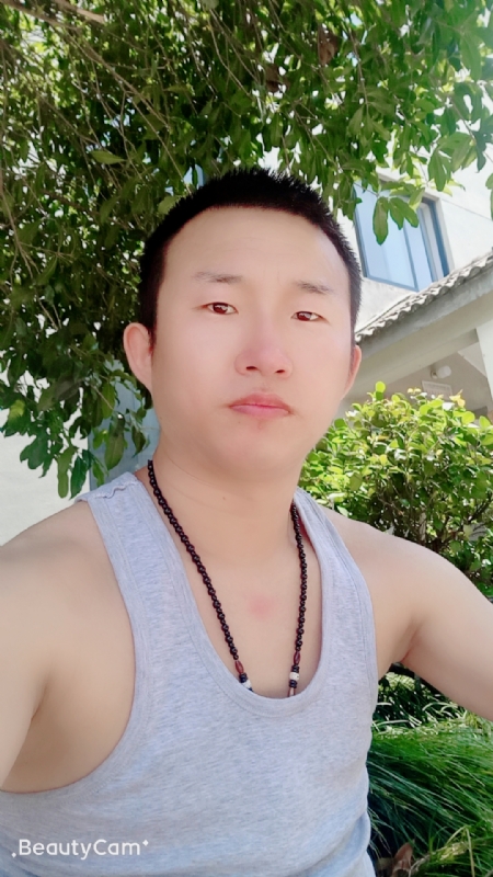 系咯在的第一张照片--黄冈相亲服务中心