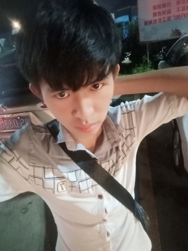 杨哥的第一张照片--黄冈相亲服务中心