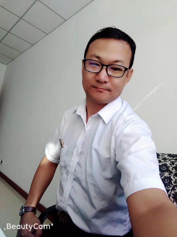 小飞的第一张照片--黄冈相亲服务中心