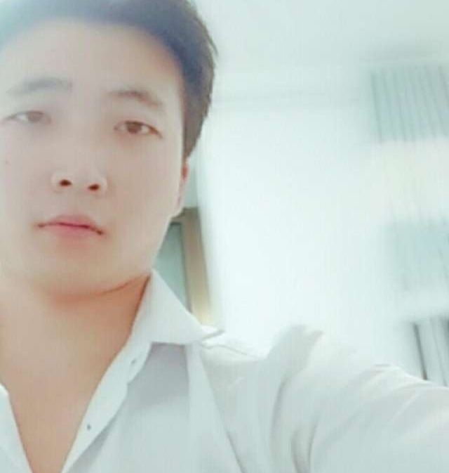 华英雄的第一张照片--黄冈相亲服务中心