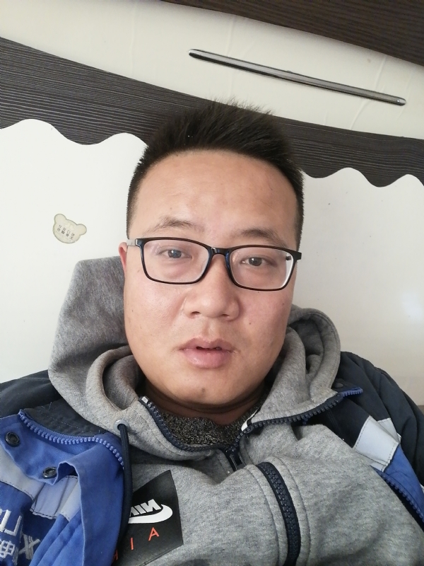 一个人一座城的第一张照片--黄冈相亲服务中心