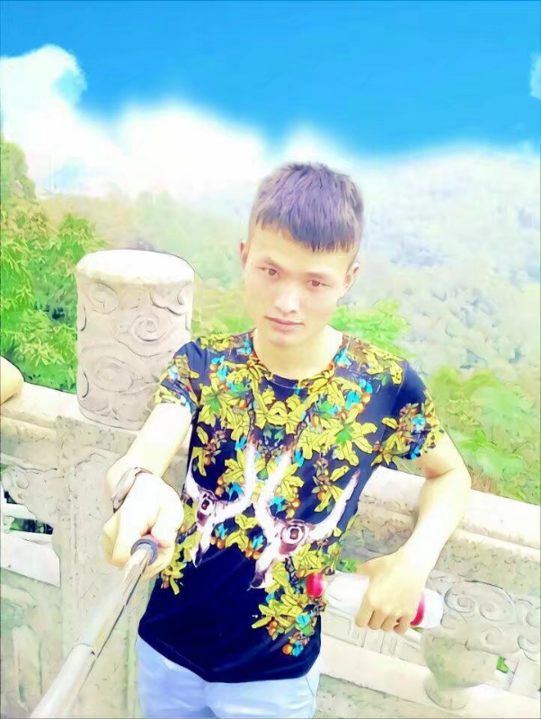 孤独王者元首的第一张照片--黄冈相亲服务中心