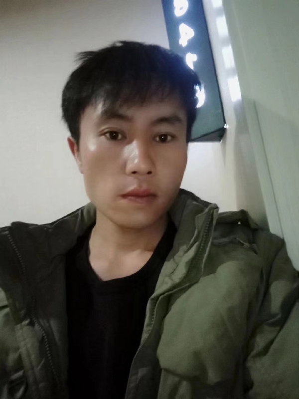 槑头槑脑的第一张照片--黄冈相亲服务中心