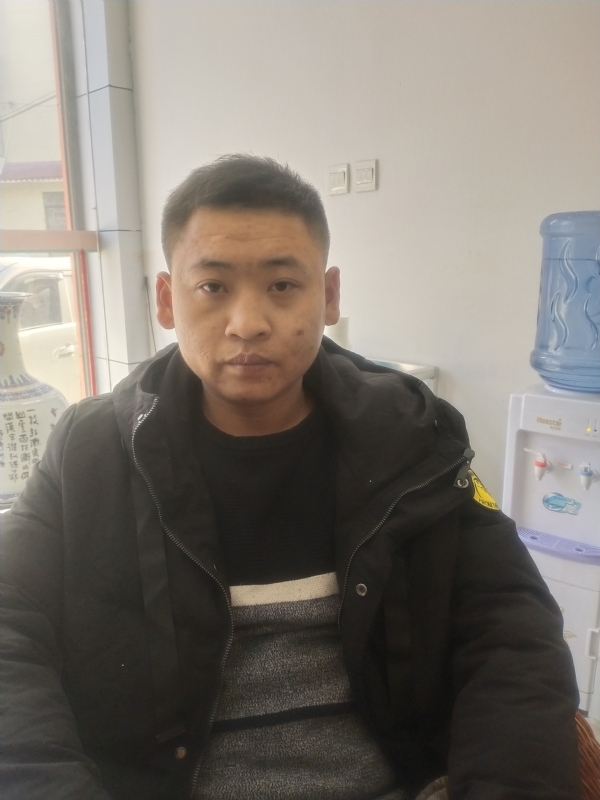 瞿波的第一张照片--黄冈相亲服务中心