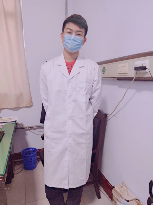 Leslie的第一张照片--黄冈相亲服务中心