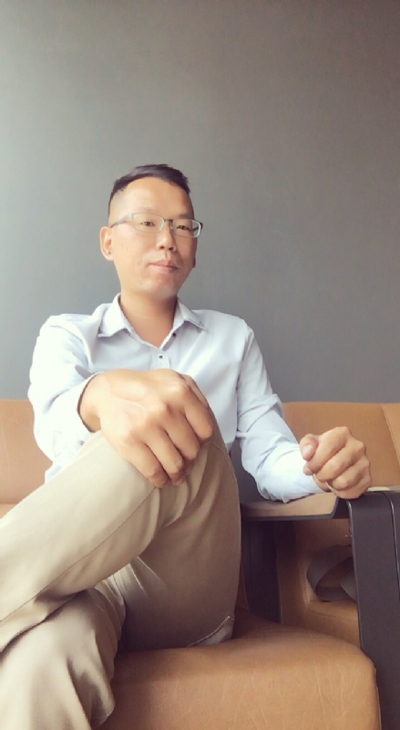 LI的第一张照片--黄冈相亲服务中心