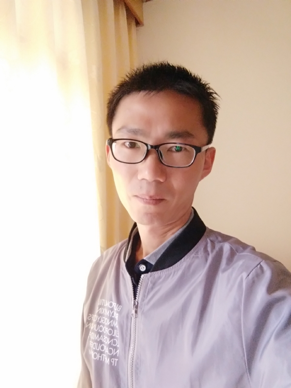 平凡的风的第二张照片--黄冈相亲服务中心