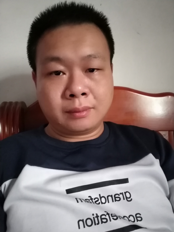 飞的第一张照片--黄冈相亲服务中心