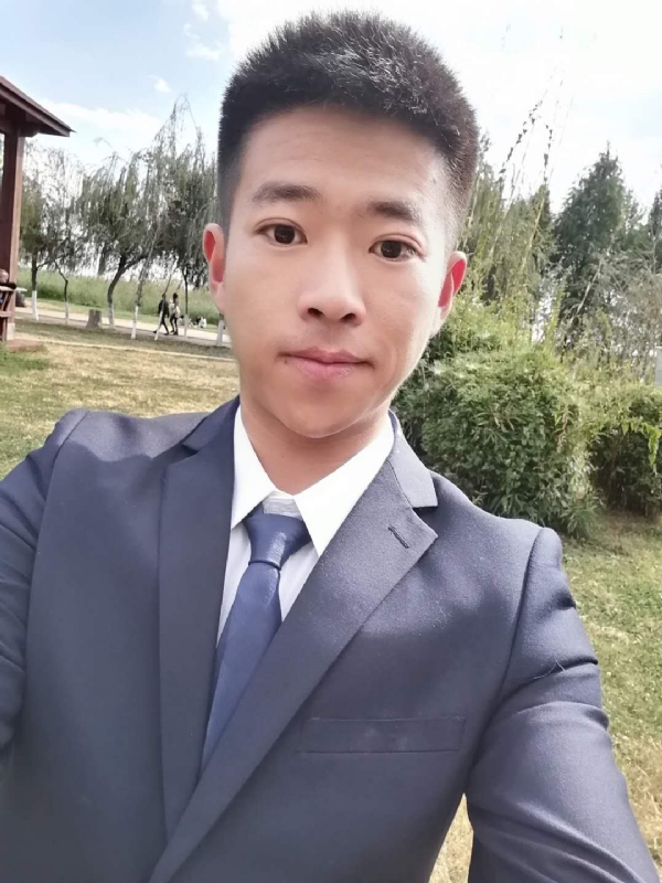 昌先生的第一张照片--黄冈相亲服务中心