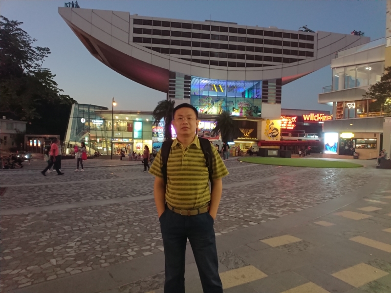 人间四月天的第一张照片--黄冈相亲服务中心