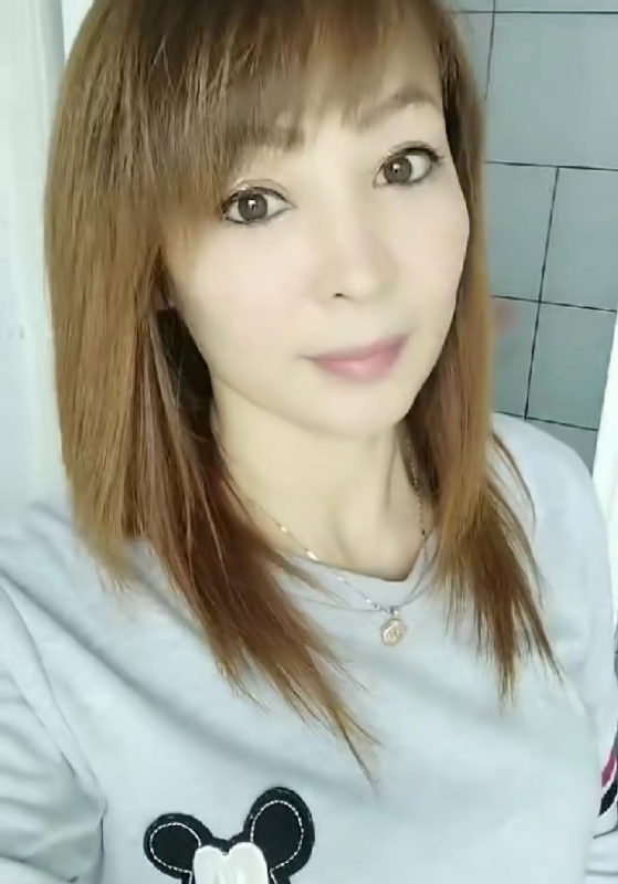 魅力白玲的第一张照片--黄冈相亲服务中心