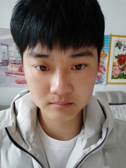 偏丶执的第二张照片--黄冈相亲服务中心