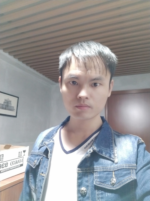 阿信的第一张照片--黄冈相亲服务中心