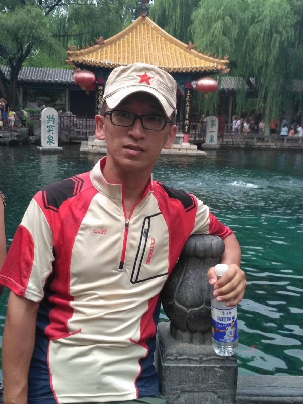 晓峰的第一张照片--黄冈相亲服务中心