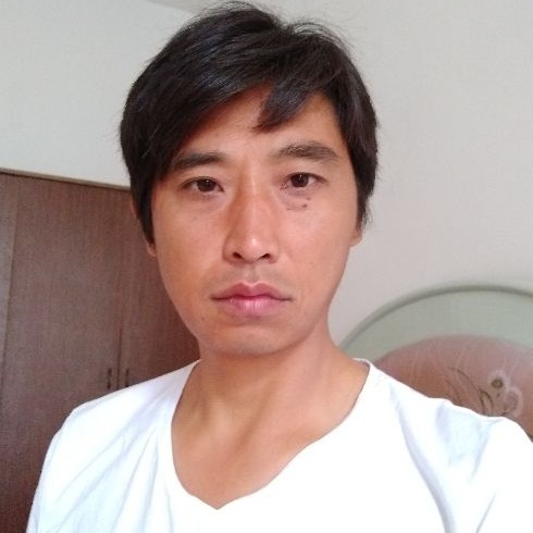 莞尔一笑的第一张照片--黄冈相亲服务中心