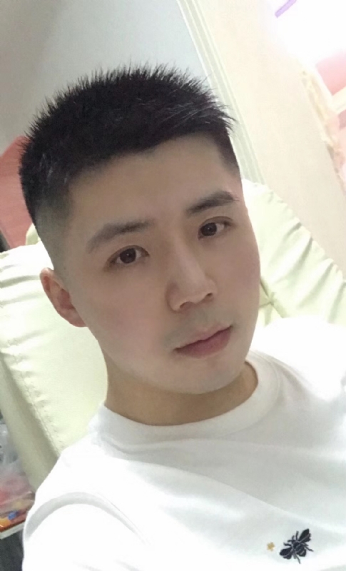 阿信的第一张照片--黄冈相亲服务中心