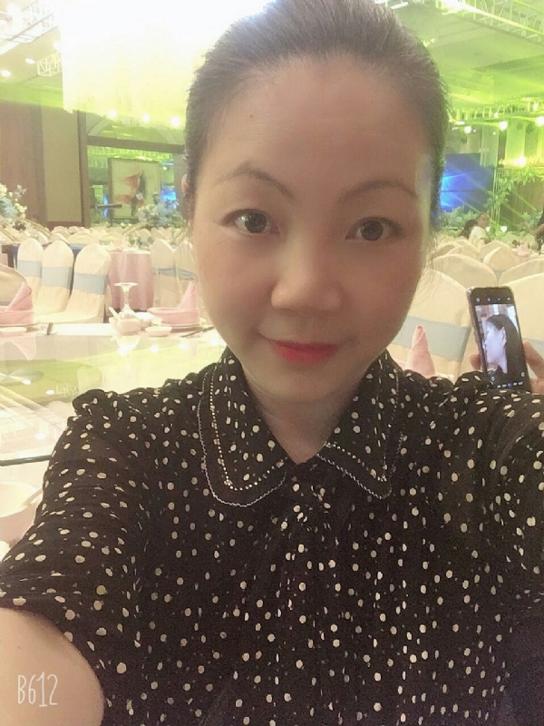 泡沫的第一张照片--黄冈相亲服务中心