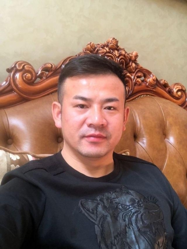治国的第一张照片--黄冈相亲服务中心
