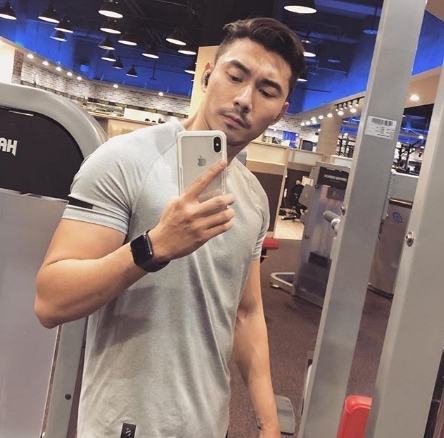 Larryyy的第一张照片--黄冈相亲服务中心