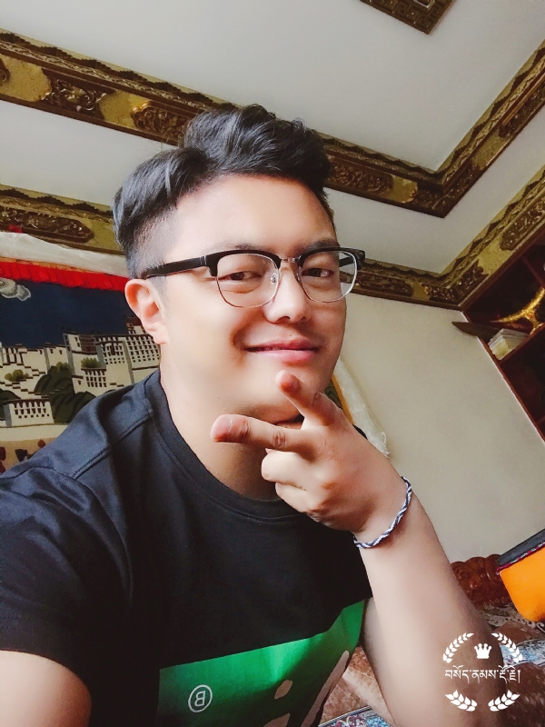 橙男的第四张照片--黄冈相亲服务中心