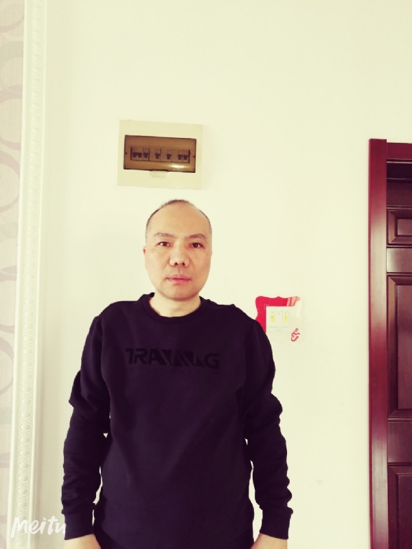 酒香四溢的第三张照片--黄冈相亲服务中心