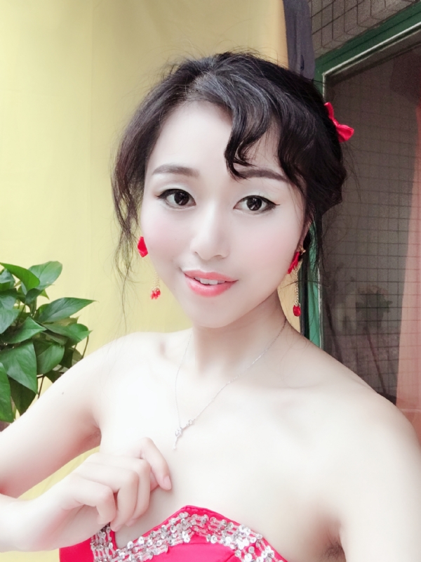 薇薇的第一张照片--黄冈相亲服务中心