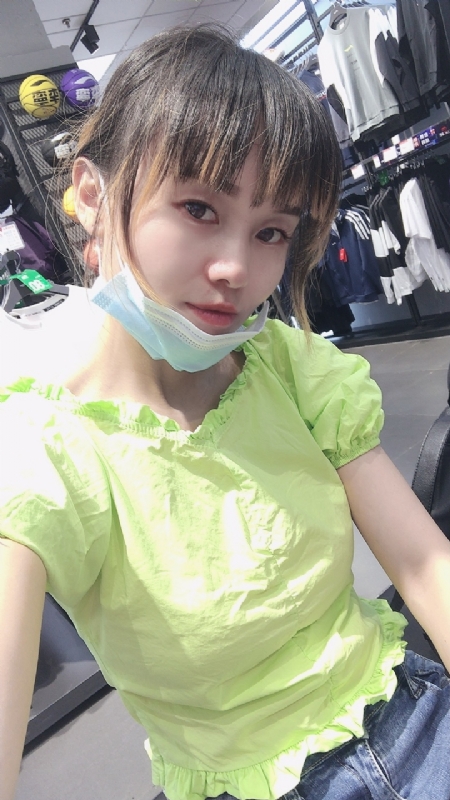 婀娜袅袅的第一张照片--黄冈相亲服务中心