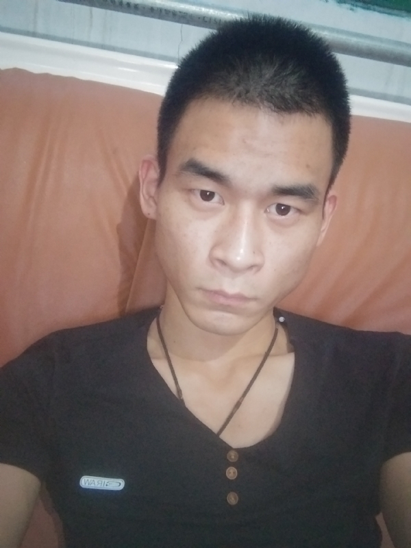 单身狗一枚的第一张照片--黄冈相亲服务中心