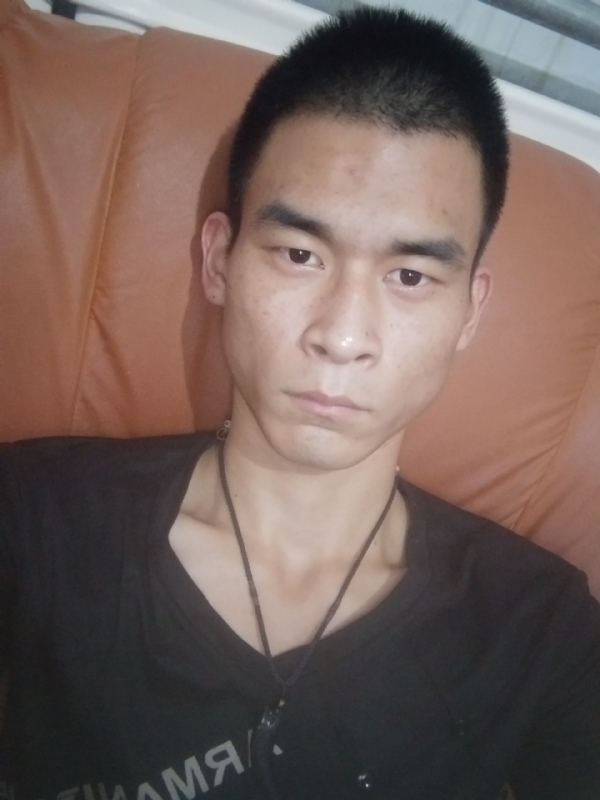 单身狗一枚的第三张照片--黄冈相亲服务中心
