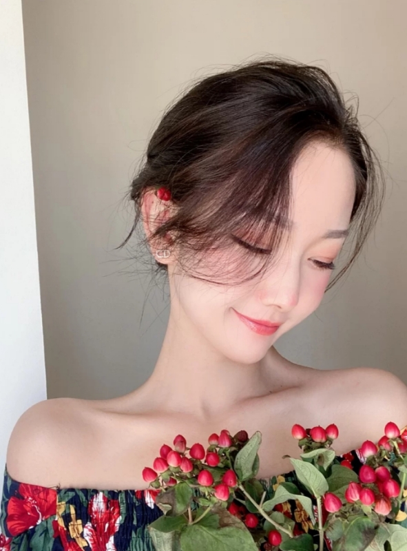 小诗vanessa的第二张照片--黄冈相亲服务中心