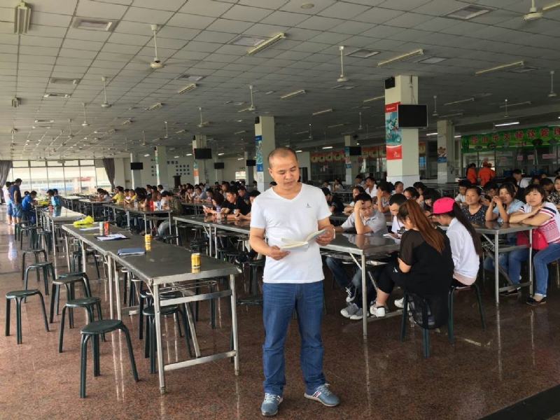 人在旅途的第二张照片--黄冈相亲服务中心