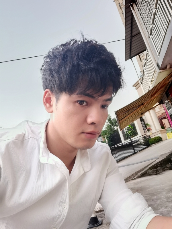 幕后老板的第二张照片--黄冈相亲服务中心